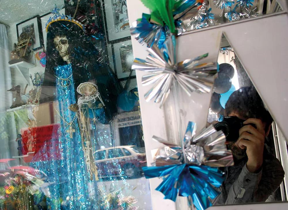 Narcos, plata, plomo y Santa Muerte