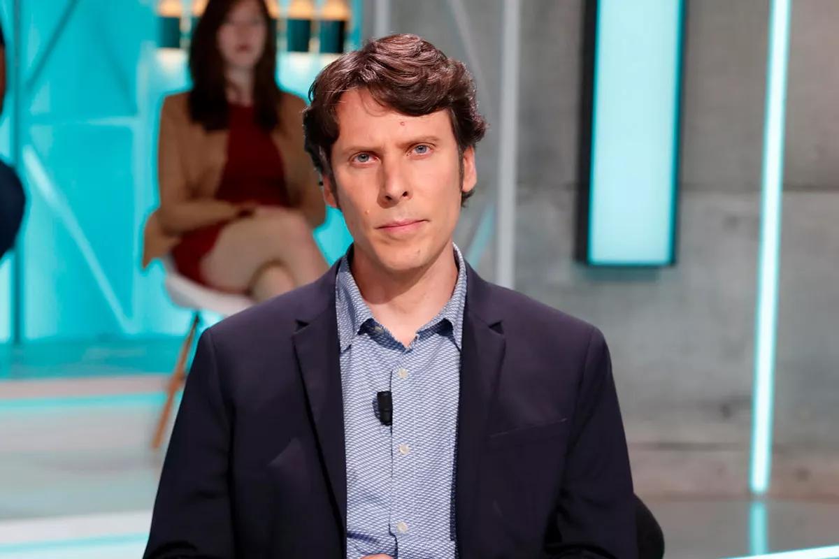 Fidel Moreno, defendió la regulación integral de la planta del cannabis en el programa Las Claves del Siglo XXI.  