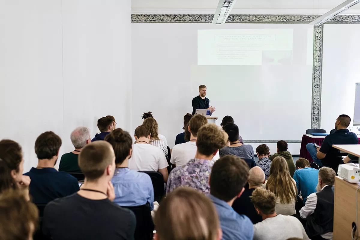 La espiritualidad naturalista de los psicodélicos. Una conversación filosófica con Chris Letheby