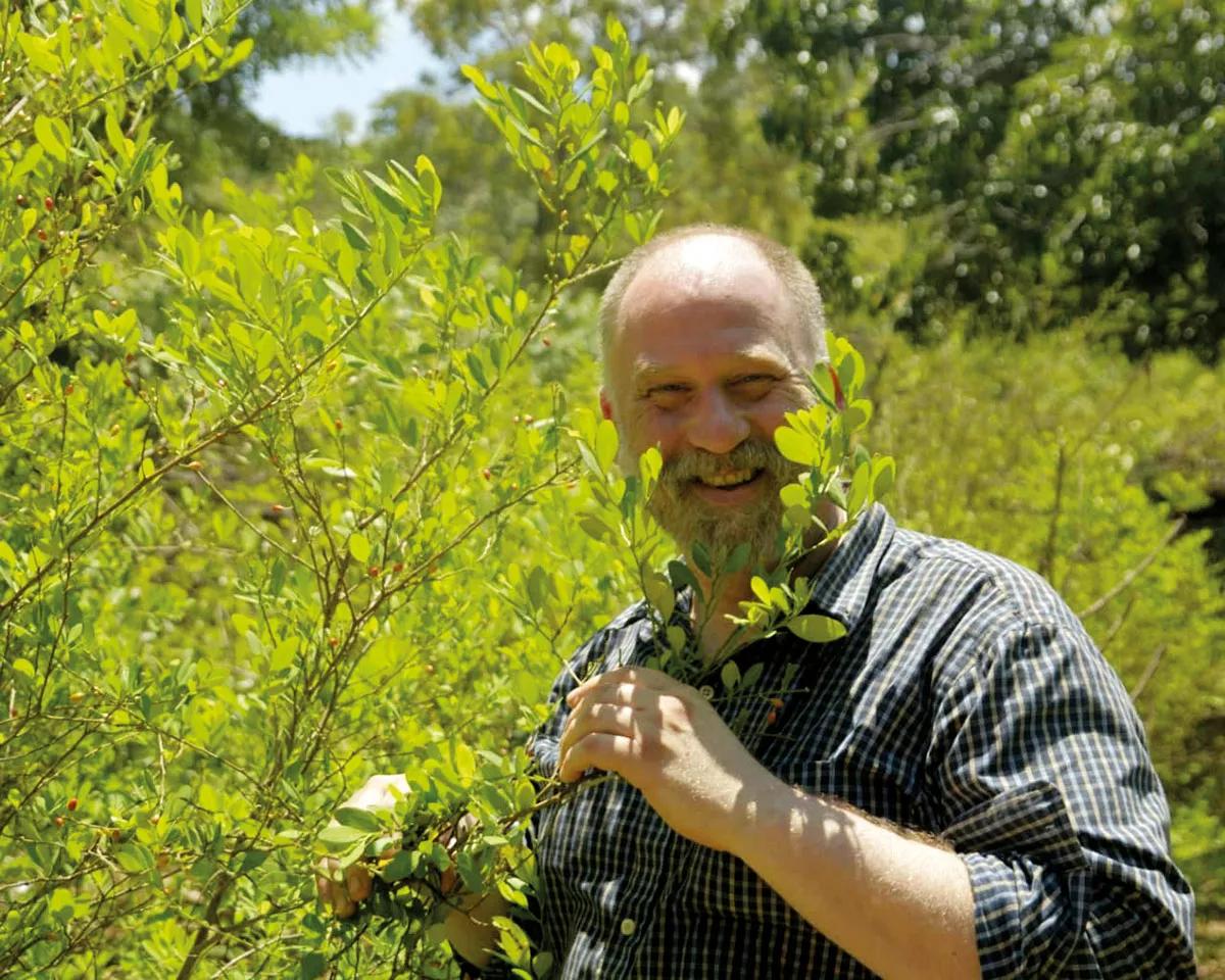 Dana Larsen o cómo acabar con la guerra contra las drogas vendiendo drogas ilegales 